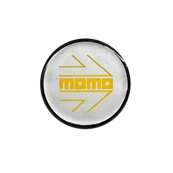 Tapa Rin Resina Momo Letra Amarilla Fondo Plata 55mm